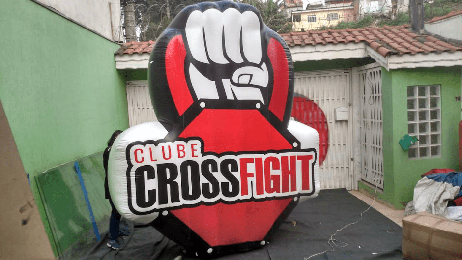 logomarca inflavel clube cross fight